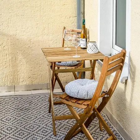 Levax Living - Cozy - Clarapark - Citynah