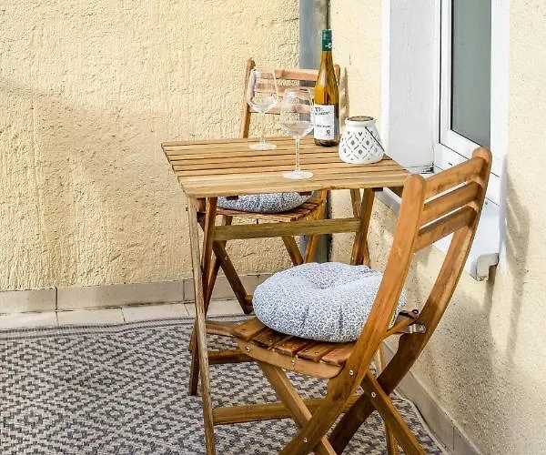 Levax Living - Cozy - Clarapark - Citynah